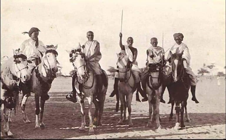 Dowladdii Daraawiishta - Image 1